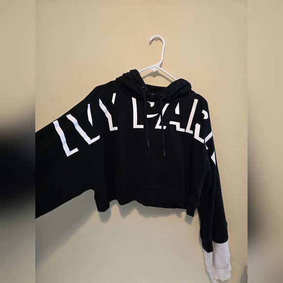 Ivy Park Women's Shadow Logo Loopback Cropped Hoodie Black in Dubai Sz Medium - Picture 7 of 16